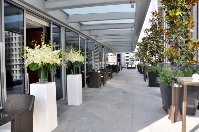 Pillar Arrangement at the Shangrila Hotel